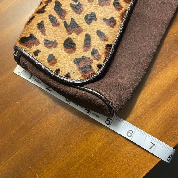 Ann Taylor - Clutch - Picture 3 of 3